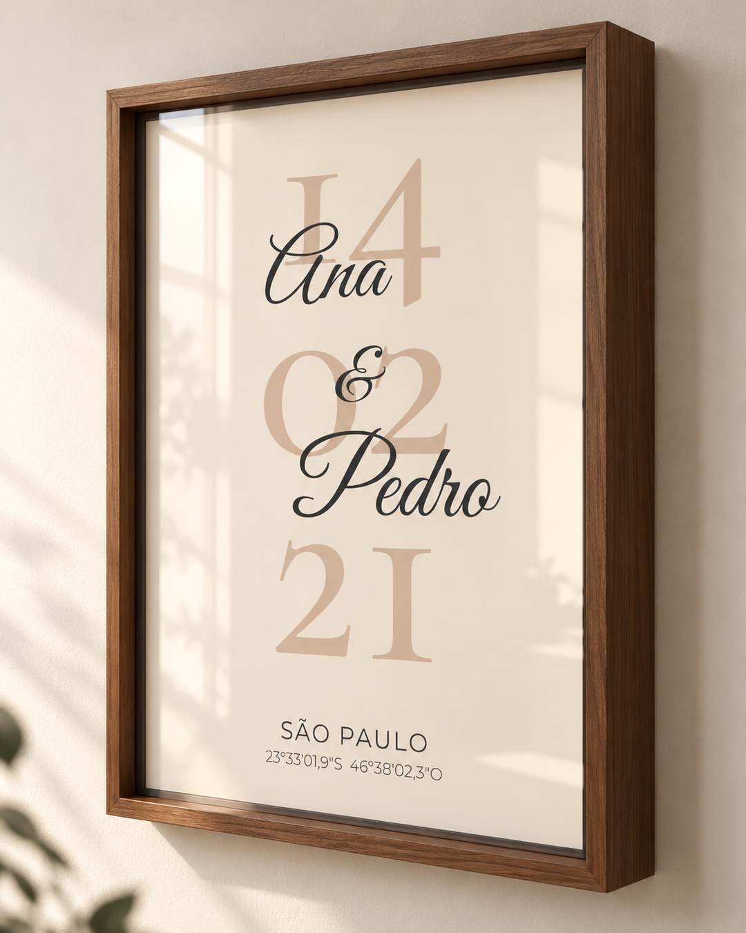 Quadro Data do Casal personalizado com moldura caixa – mockup 1 | Aphago