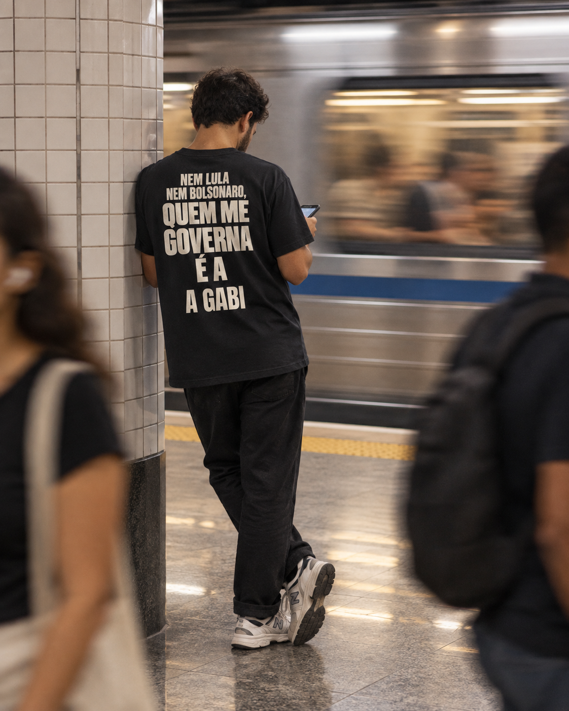 Nem Lula Nem Bolsonaro - Camiseta 04 (Estampa nas Costas)