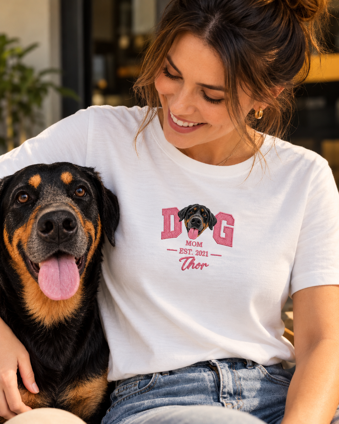 Camiseta Algodão Peruano personalizada Pet Face DOG MOM com rosto do cachorro – branca
