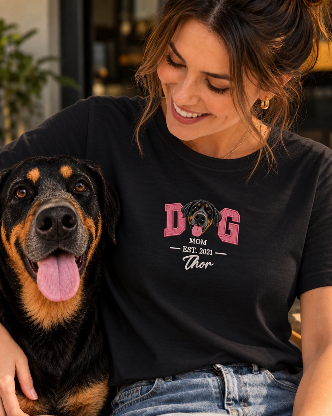 Camiseta Algodão Peruano personalizada Pet Face DOG MOM com rosto do cachorro – preta
