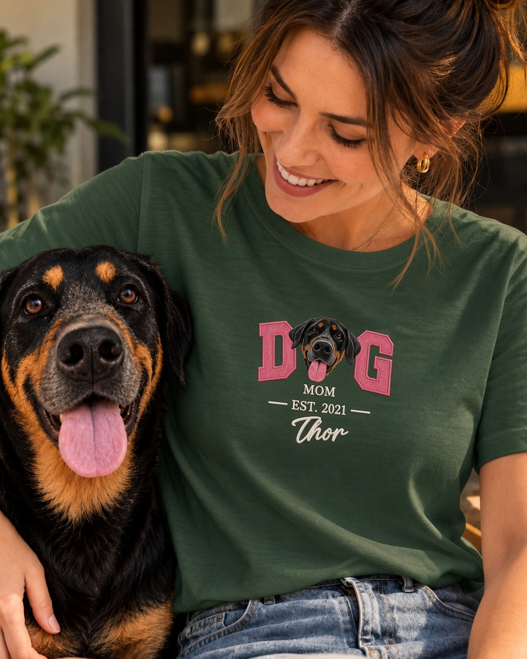 Camiseta Algodão Peruano personalizada Pet Face DOG MOM com rosto do cachorro – verde musgo