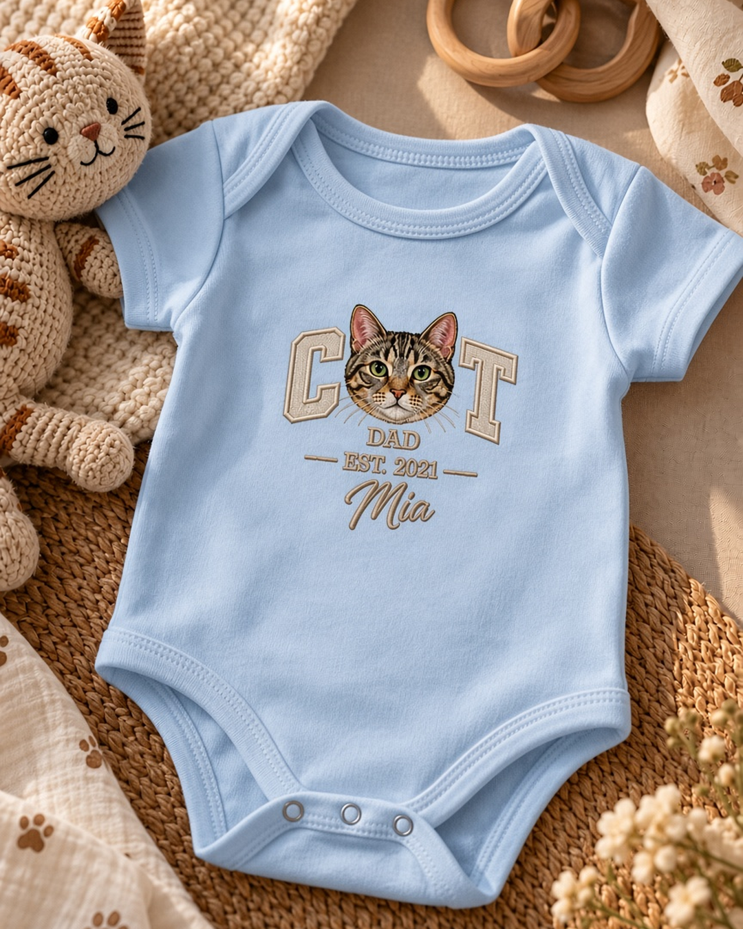 Body de bebê personalizado Pet Face CAT DAD com rosto do gato – azul bebê